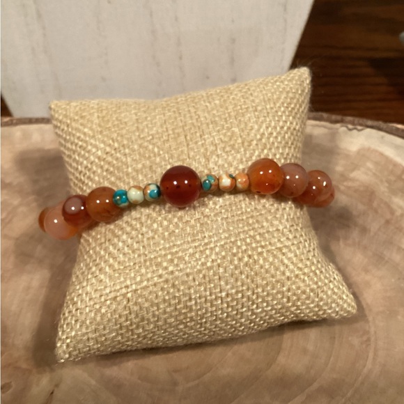 Carnelian Agate & Jade Bracelet - Picture 3 of 4